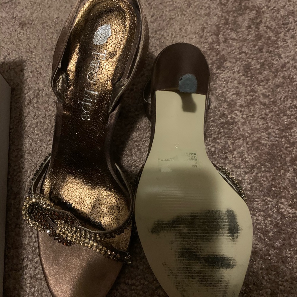 Two Lips Brown Heels